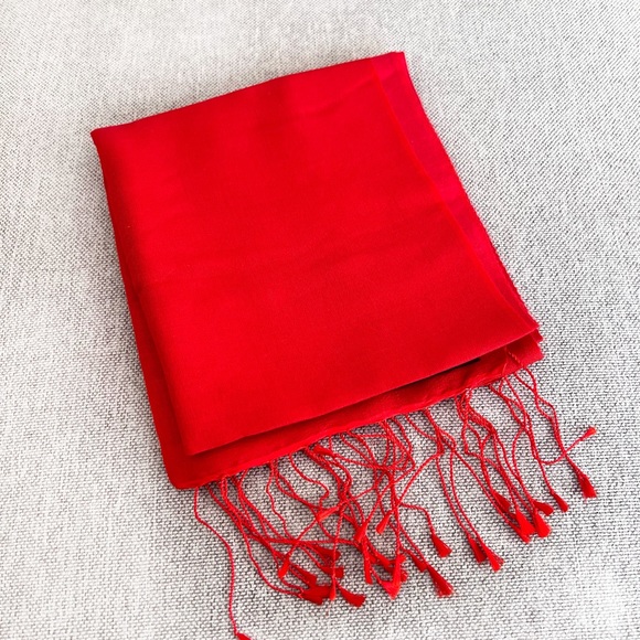 NWOT - Red Silky Soft Scarf - Picture 2 of 6
